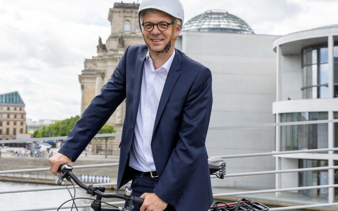 Stefan Nackes Werben für mehr Fahrradfreundlichkeit im Berliner Regierungsviertel hat Erfolg!